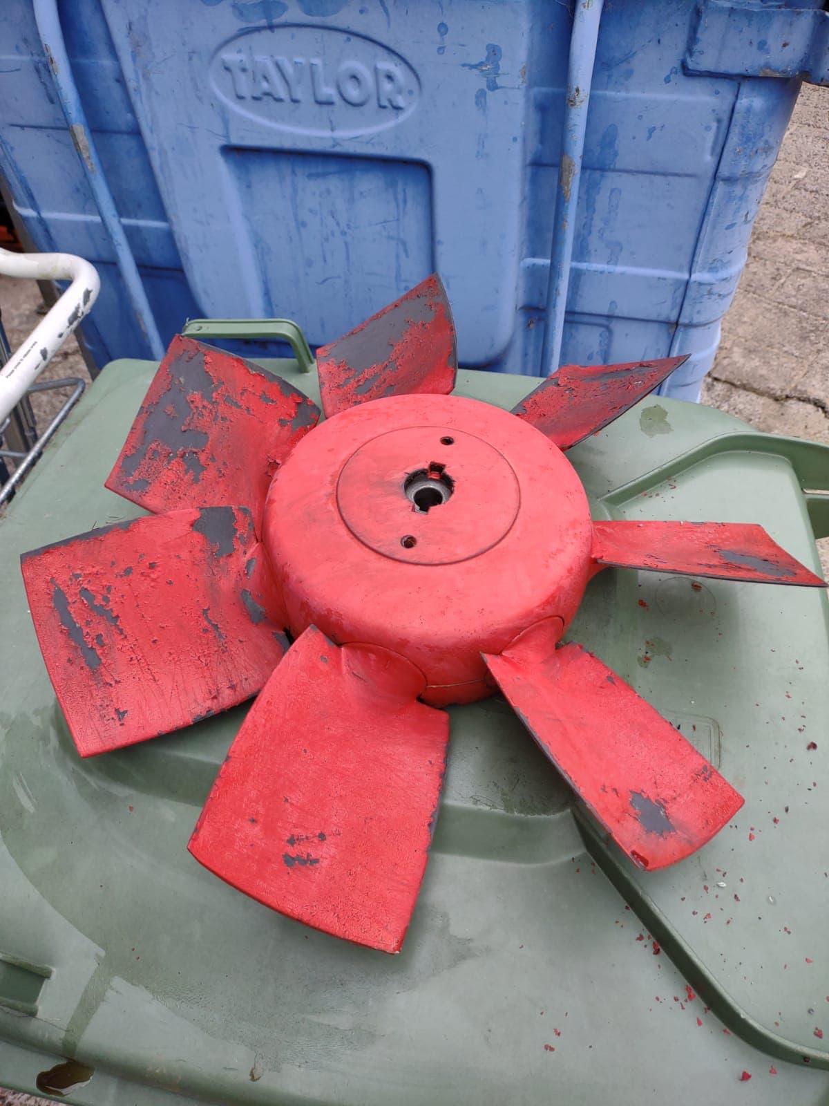 Kitchen Extractor Fan Cleaning, Extraction Hood Cleaning and Canopy Cleaning Tynedale